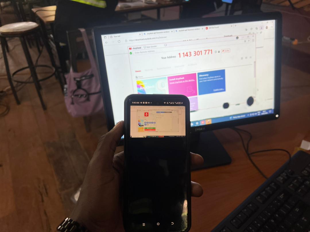 Remote connecting of devices using Anydesk
